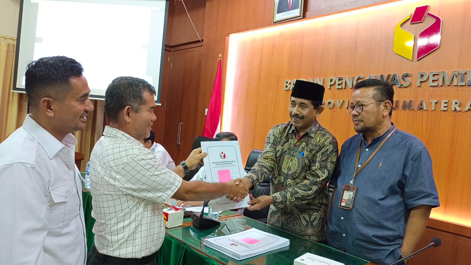 Bawaslu Pasaman Barat Hadiri Kegiatan Sosialisasi Perubahan RAB  Pengawasan Tahapan Pemilu 2024