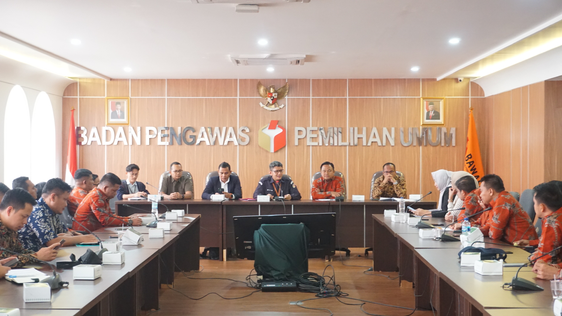 Konsiltasi Kehumasan Bawaslu Provinsi dan Bawaslu Kabupaten/Kota Sumatera Barat di Gedung Bawaslu RI, Selasa.28 Mei 2024 