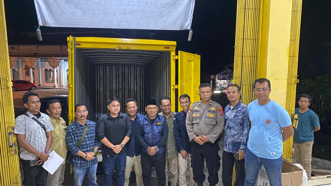 Bawaslu Kabupaten Pasaman Barat lakukan pengawasan langsung kedatangan logistik