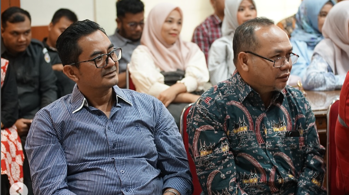 Badan Pengawas Pemilihan Umum (Bawaslu) Kabupaten Pasaman Barat Dalam upaya memperkuat kelembagaan serta meningkatkan kualitas pengawasan pemilu melalui Plt Kepala Sekretariat, Maityus Fajri, dan Staf Perencanaan, Edri, menghadiri Rapat Evaluasi dan Tindak Lanjut Penguatan Kelembagaan yang digelar di Kantor Bawaslu Provinsi Sumatera Barat pada 1-3 September 2025.