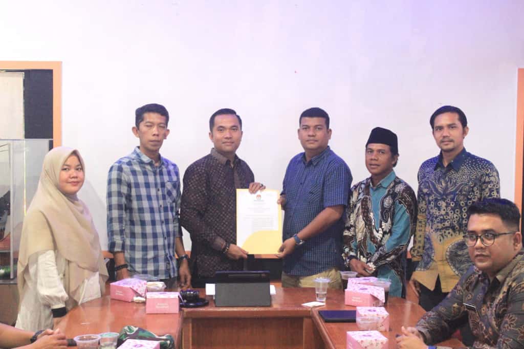 Rapat Pleno Terbuka Penetapan Rekapitulasi Pemutakhiran Data Pemilih Berkelanjutan : 318.890 DPB Per Triwulan III