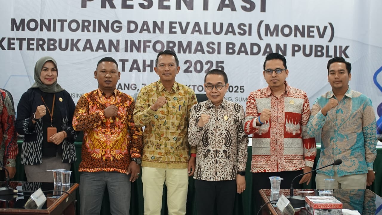 BAWASLU KABUPATEN PASAMAN BARAT SIAP WUJUDKAN KETERBUKAAN INFORMASI PUBLIK MELALUI PRESENTASI MONEV 2025I