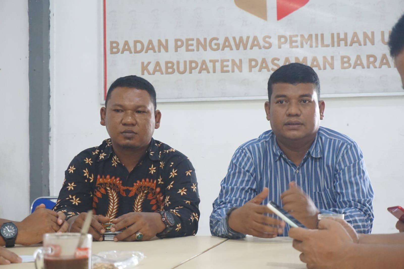 Bawaslu Kabupaten Pasaman Barat menggelar Rapat Dalam Kantor (RDK) terkait Penyelesaian Sengketa Proses Pemilu