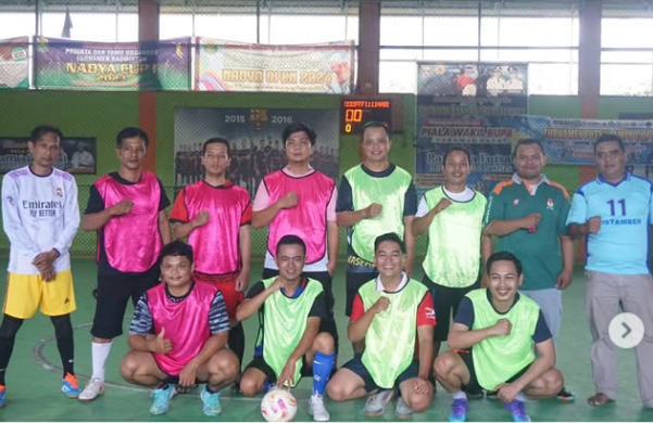 Foto Bersama Bawaslu dan KPU Pasaman Barat