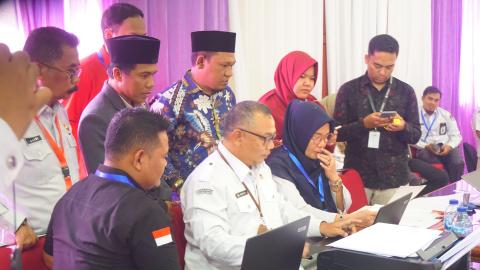 Pengawasan Melekat verifikasi Administrasi Pasangan Calon