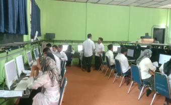 Proses Ujian CAT Badan AdHoc PPK Kabupaten Pasaman Barat