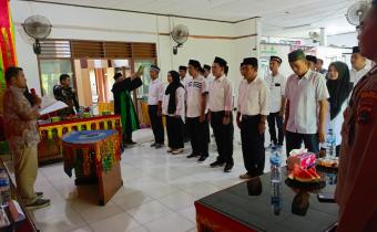 Pelaksanaan pelantikan dan pengambilan sumpah di Kecamatan Pasaman, Minggu. (02/06/2024)