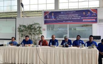 Wanhar Sampaikan Pendidikan Politik dan Sosialisasi Aturan dalam Pemilihan Serentak Tahun 2024 kepada Kader Partai Demokrat  