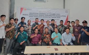 Foto bersama setelah kegiatan Pelatihan Training Of Trainer (TOT)