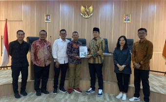 Bawaslu Kabupaten Pasaman Barat menyampaikan laporan secara langsung ke Bawaslu RI.