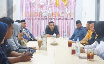 Kunjungan Koordinator Divisi Hukum dan Penyelesaian Sengketa Bawaslu Provinsi Sumatera Barat, Benny Aziz, bersama Kabag Hukum, Humas & Datin, Roza Molina pada Selasa (03/06). 