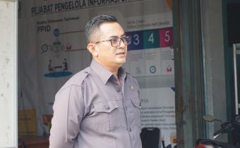 Kepala Sekretariat Bawaslu Kabupaten Pasaman Barat, Maityus Fajri sampaikan amanah saat apel rutin, Senin. 16/06/2025 