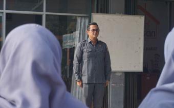 Kepala Sekretariat Bawaslu Kabupaten Pasaman Barat, Maityus Fajri dalam arahannya mengimbau untuk seluruh jajaran sekretariat untuk tetetap jalankan tugas dan kewajiban secara optimal selama masa Work From Anywhere (WFA). Hal ini sebagai bentuk pertanggung jawaban dalam pekerjaan.