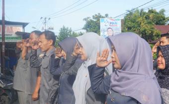 Badan Pengawas Pemilihan Umum (Bawaslu) Kabupaten Pasaman Barat melaksanakan apel pagi rutin pada Senin (8/9) yang berlangsung di halaman Kantor Bawaslu Kabupaten Pasaman Barat. Apel pagi ini dipimpin langsung oleh Anggota Bawaslu Kabupaten Pasaman Barat, Laurencius Simatupang, dan diikuti oleh seluruh jajaran sekretariat Bawaslu.