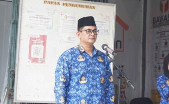 Bertindak sebagai pembina upacara, Plt Kepala Sekretariat Bawaslu Kabupaten Pasaman Barat Maityus Fajri menyampaikan amanat yang penuh makna dan menggugah semangat kebangsaan