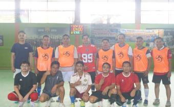 Kegiatan ditutup dengan sesi foto bersama dan ramah tamah sebagai simbol kehangatan dan persahabatan yang terus dijaga