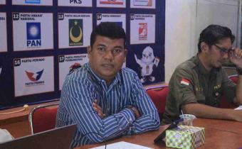 Anggota Bawaslu Kabupaten Pasaman Barat Beldia Putra RAPAT KOORDINASI PRA PENETAPAN PEMUTAKHIRAN DATA PEMILIH BERKELANJUTAN TRIWULAN IV TAHUN 2025 BERSAMA KPU PASAMAN BARAT